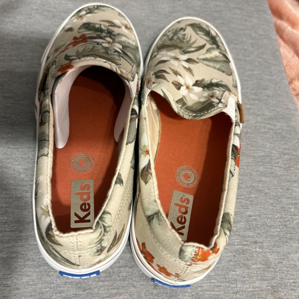 Keds Sneakers - Picture 7 of 9